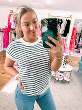 Load image into Gallery viewer, Casual for the 4th Top
