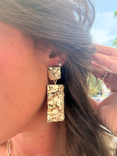 Load image into Gallery viewer, Amber Earrings
